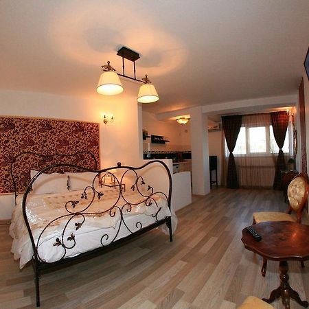 Studio Clasic Galati  Phòng bức ảnh