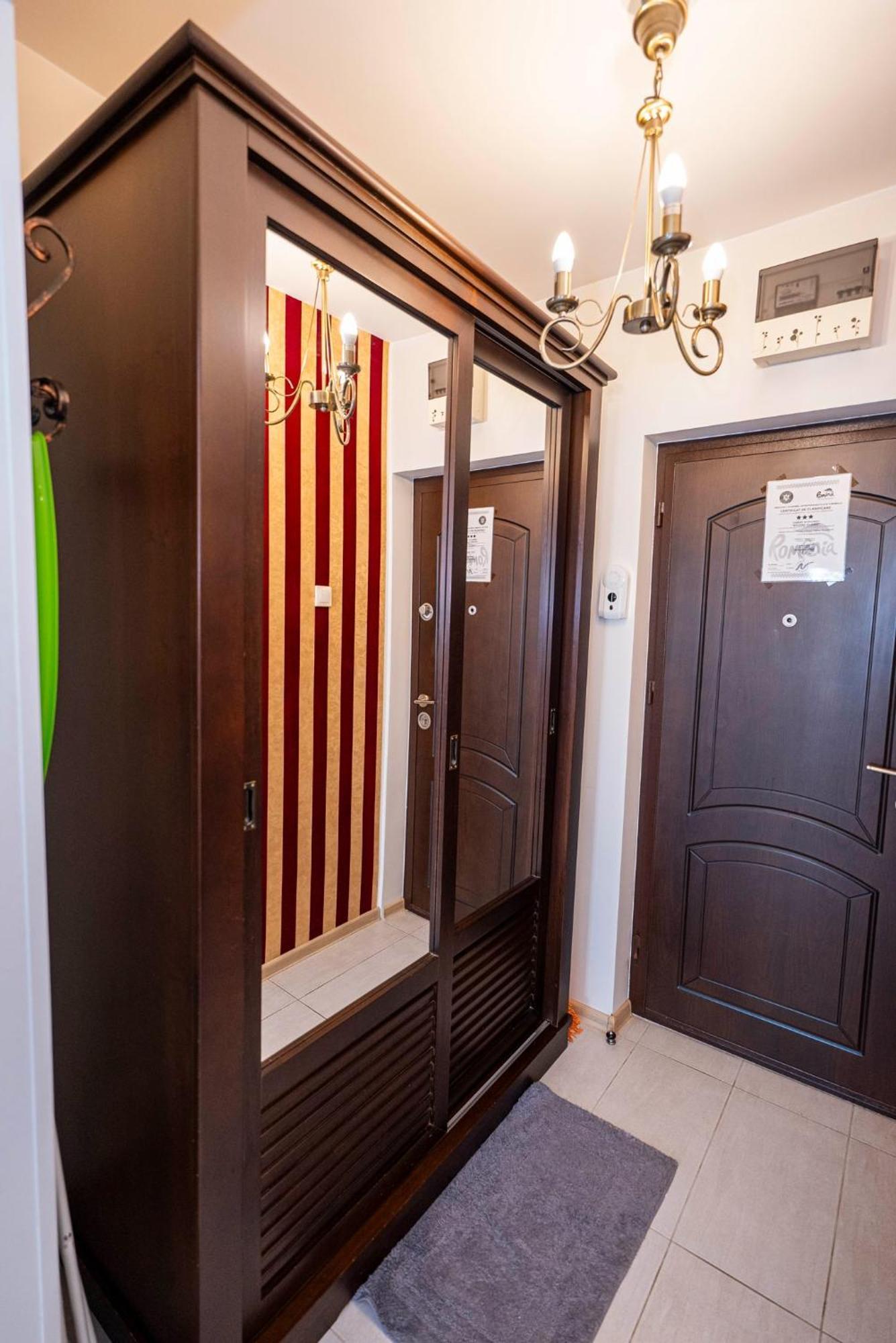 Studio Clasic Galati  Ngoại thất bức ảnh